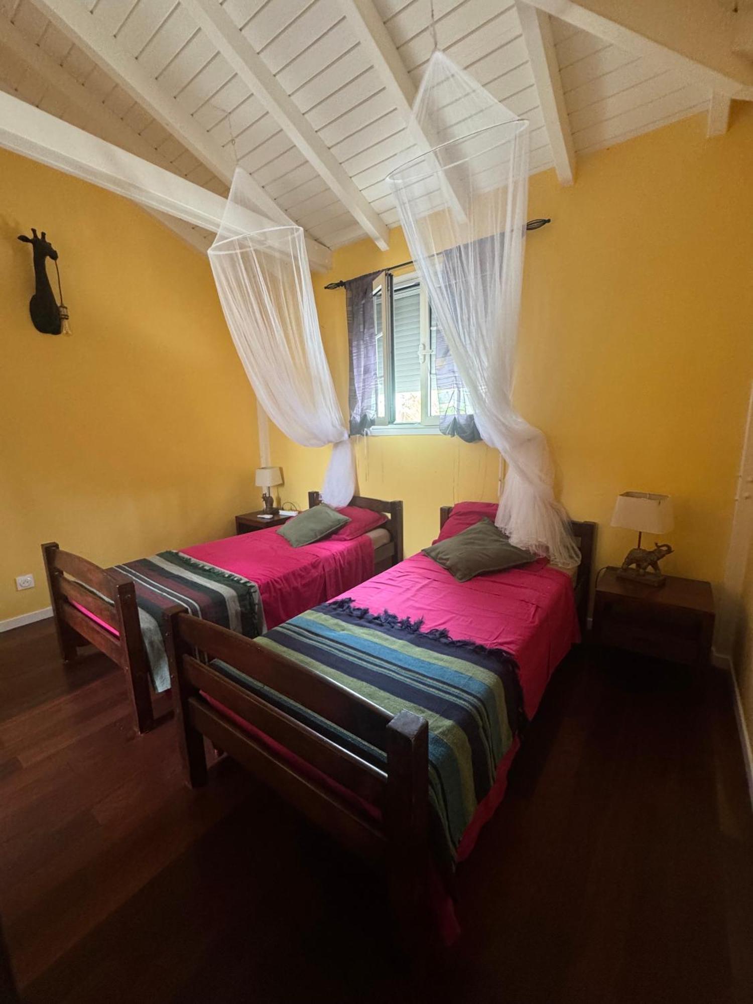 Villa Van Gogh Aux Aquarelles Sainte-Rose Ngoại thất bức ảnh
