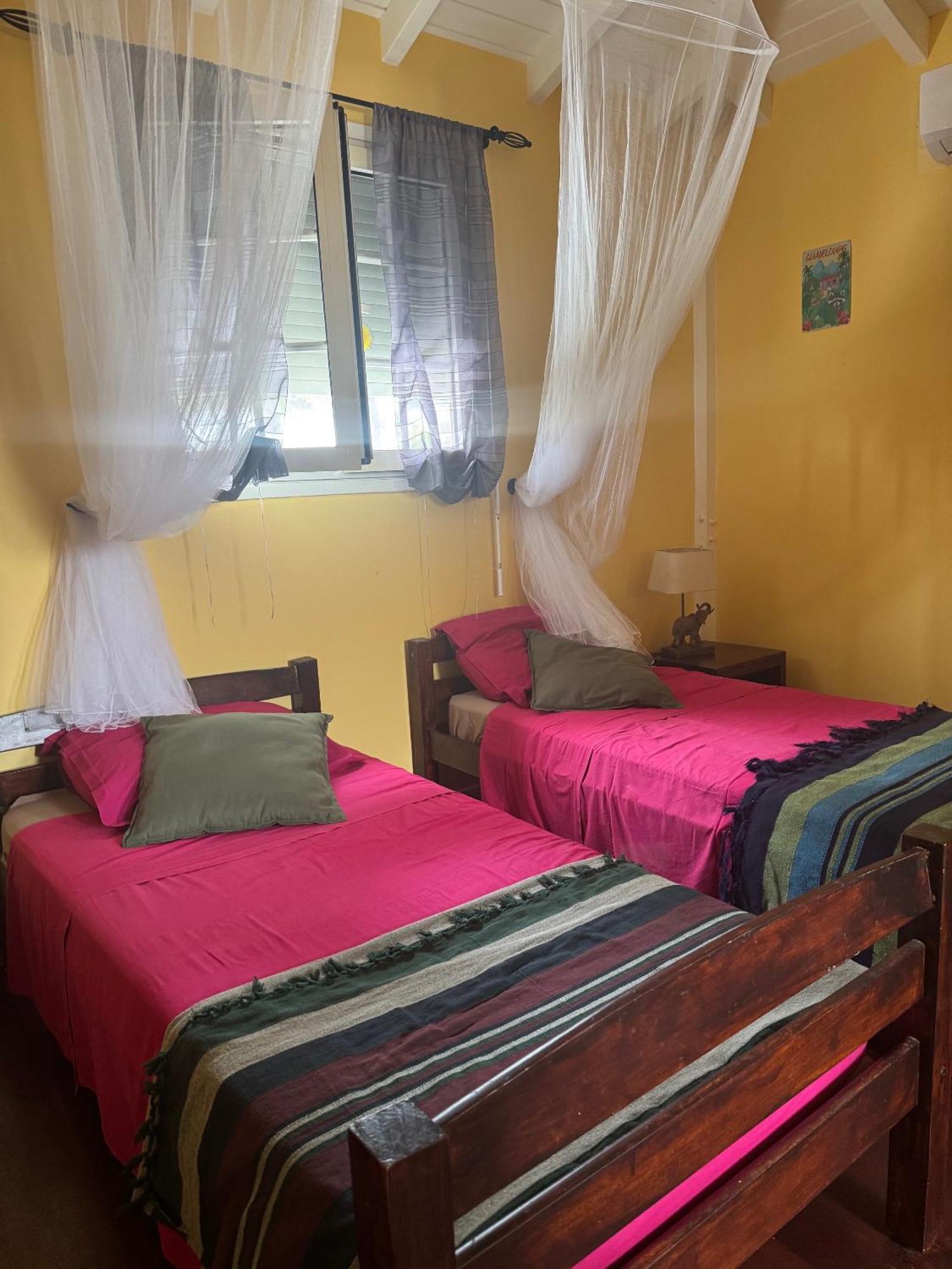 Villa Van Gogh Aux Aquarelles Sainte-Rose Ngoại thất bức ảnh